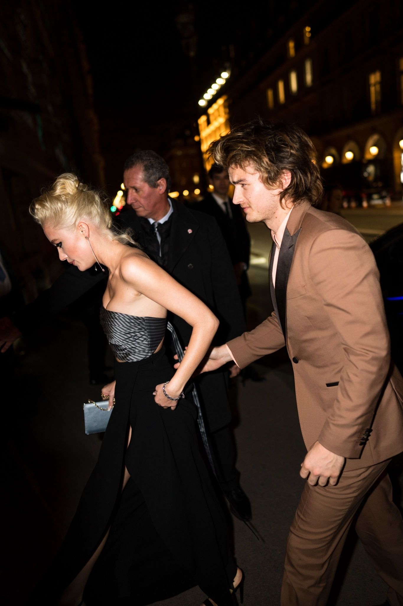 MMO-012.jpg MMO-012.jpg