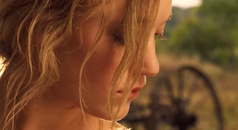 maikamonroe00674.jpg