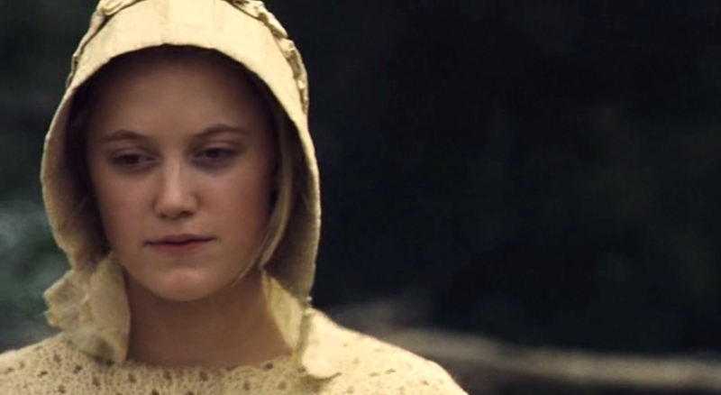 maikamonroe01880.jpg
