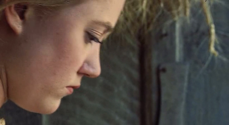 maikamonroe01989.jpg