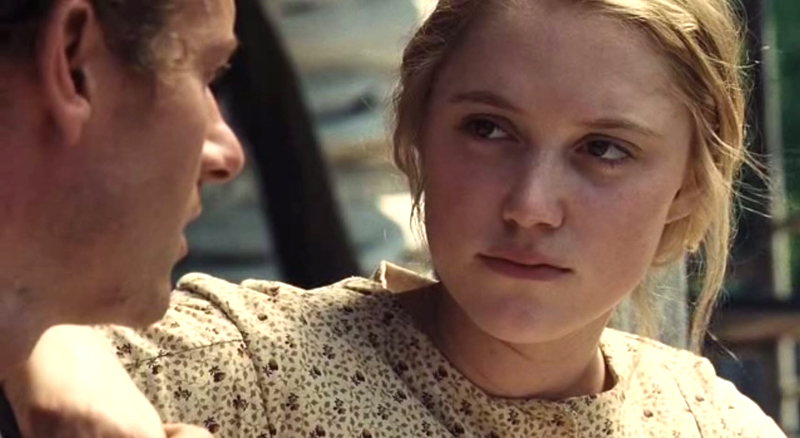 maikamonroe02838.jpg