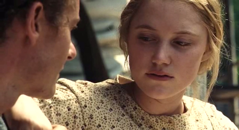 maikamonroe02850.jpg