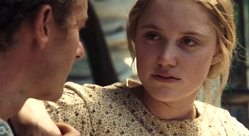 maikamonroe02854.jpg
