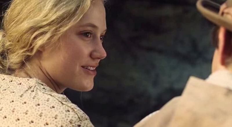 maikamonroe03449.jpg