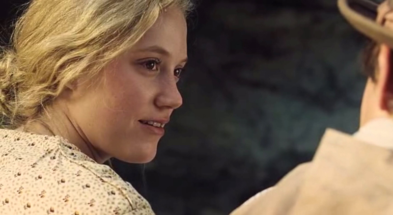 maikamonroe03452.jpg