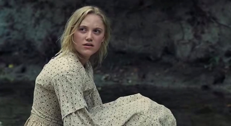 maikamonroe03848.jpg