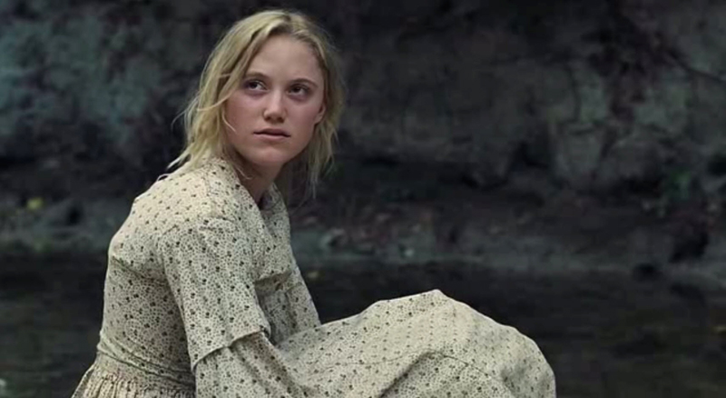 maikamonroe03857.jpg