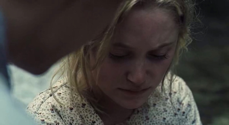 maikamonroe03886.jpg