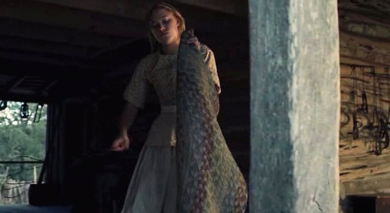 maikamonroe04880.jpg