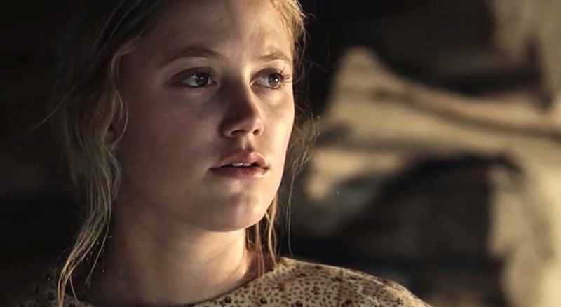 maikamonroe04891.jpg