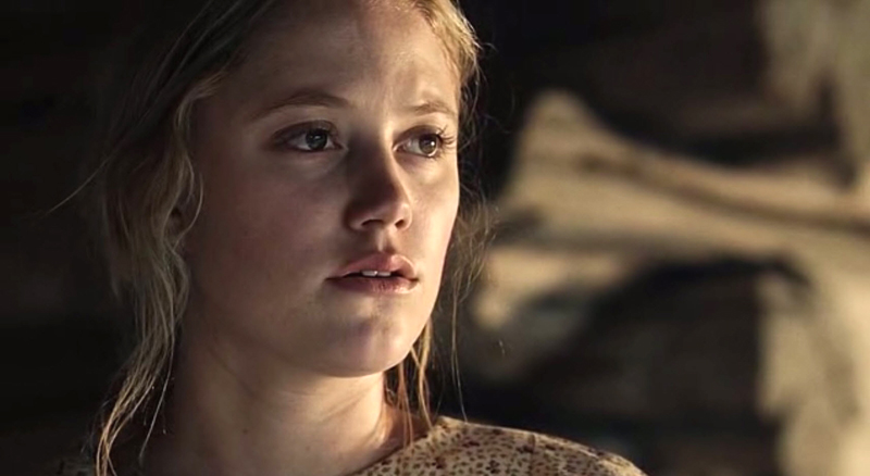 maikamonroe04892.jpg