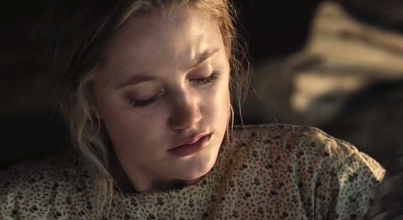 maikamonroe04902.jpg