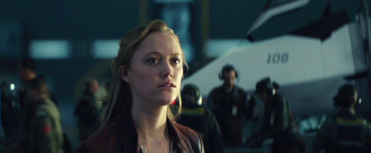 independenceday-maikamonroe2871.jpg