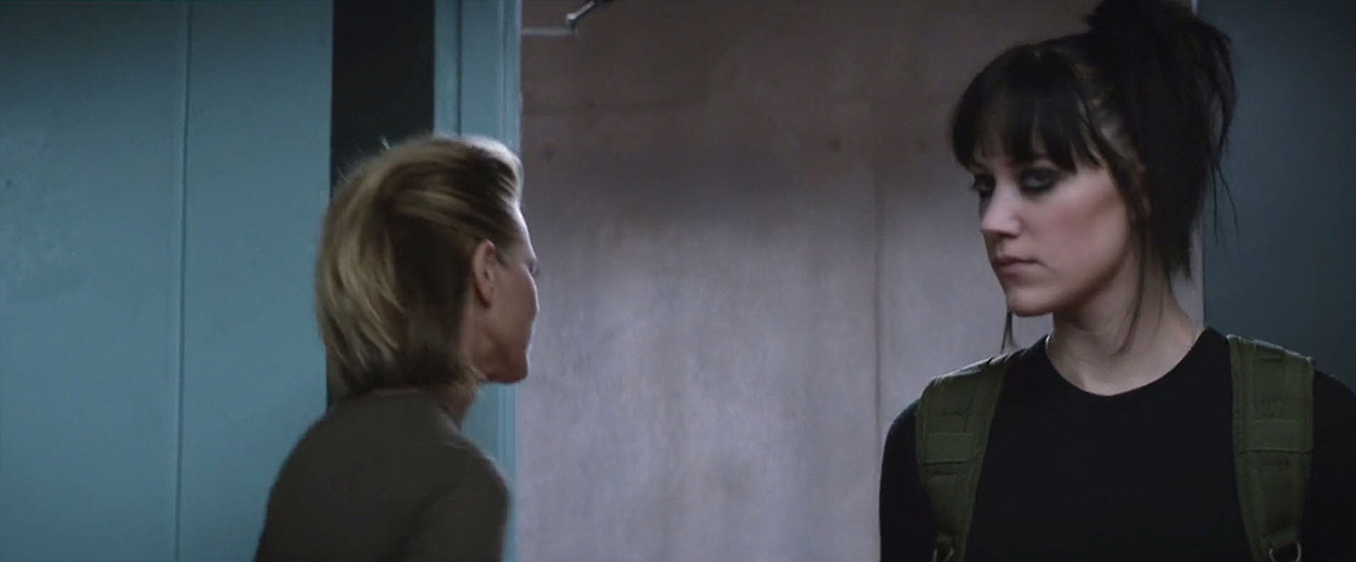 5thwave-ringer-maikamonroe-0153.jpg
