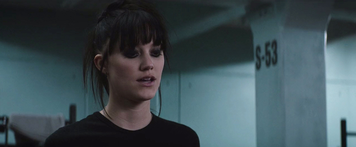 5thwave-ringer-maikamonroe-0173.jpg