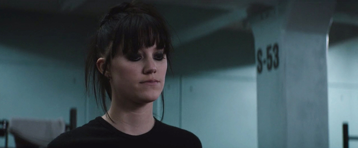 5thwave-ringer-maikamonroe-0175.jpg