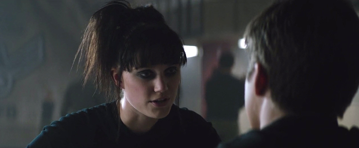 5thwave-ringer-maikamonroe-0333.jpg