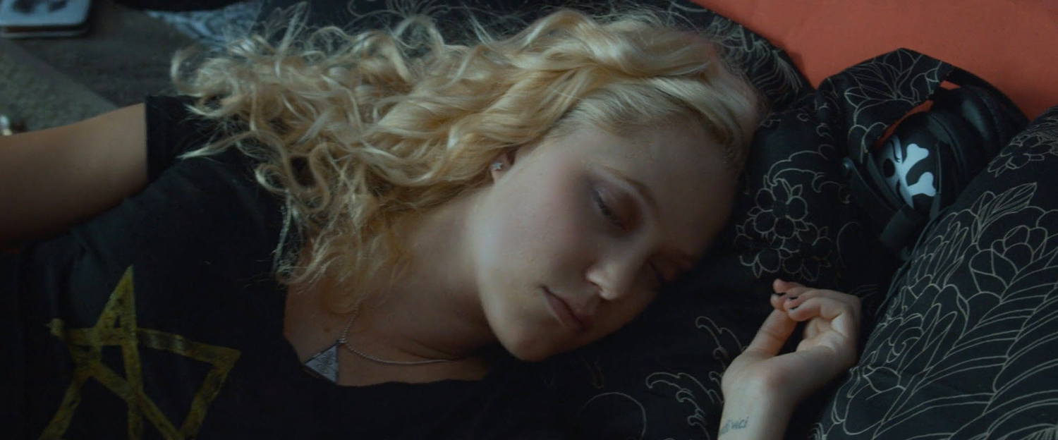 theguest-maikamonroe-00426.jpg