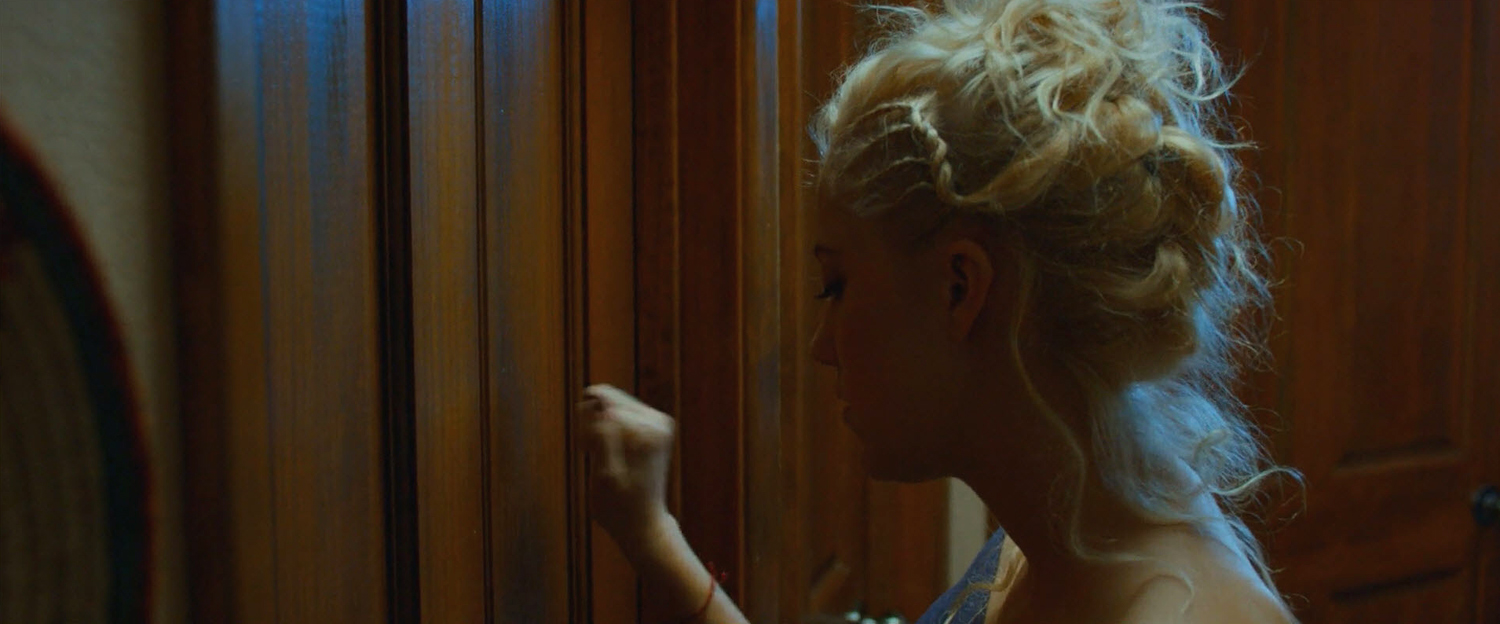 theguest-maikamonroe-01668.jpg