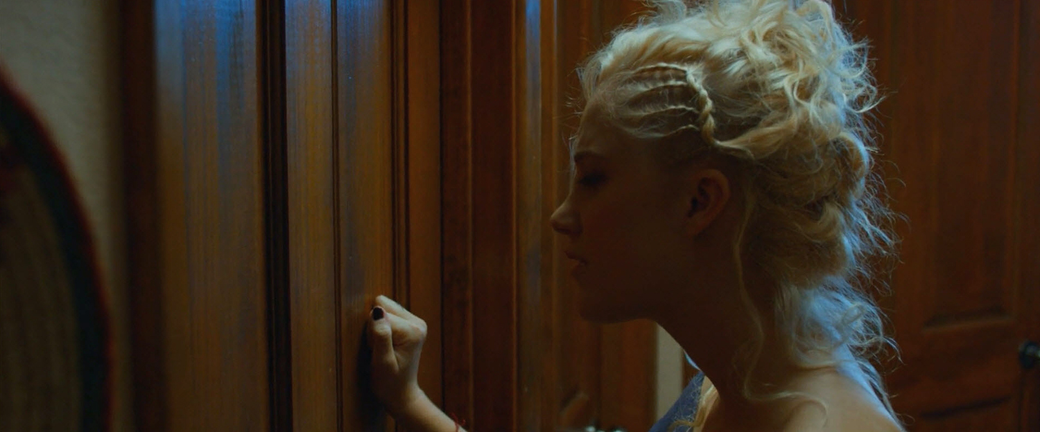 theguest-maikamonroe-01670.jpg