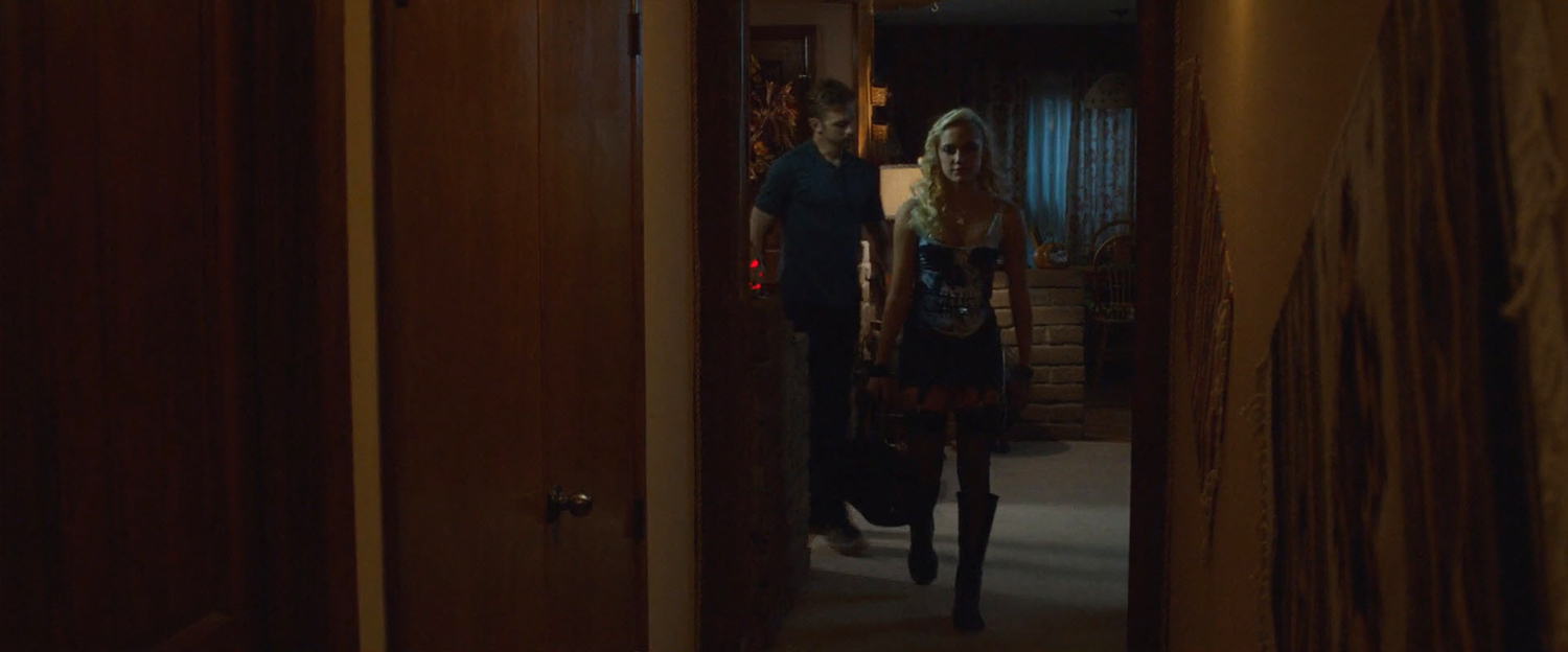 theguest-maikamonroe-02334.jpg