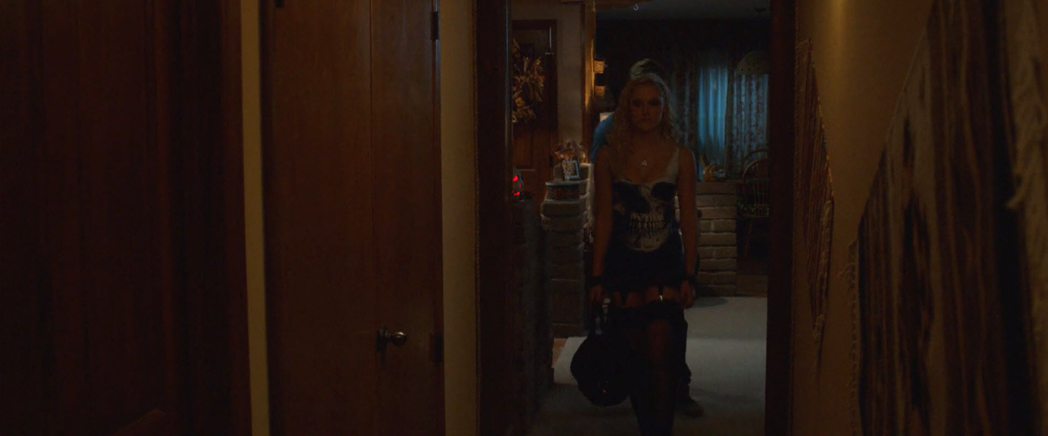 theguest-maikamonroe-02335.jpg