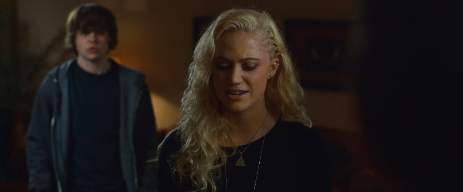 theguest-maikamonroe-03374.jpg