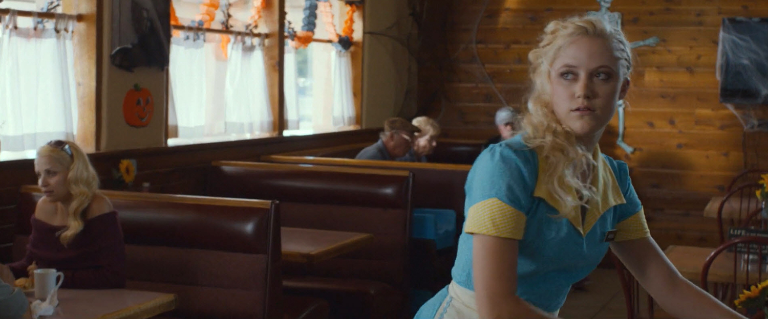 theguest-maikamonroe-04687.jpg
