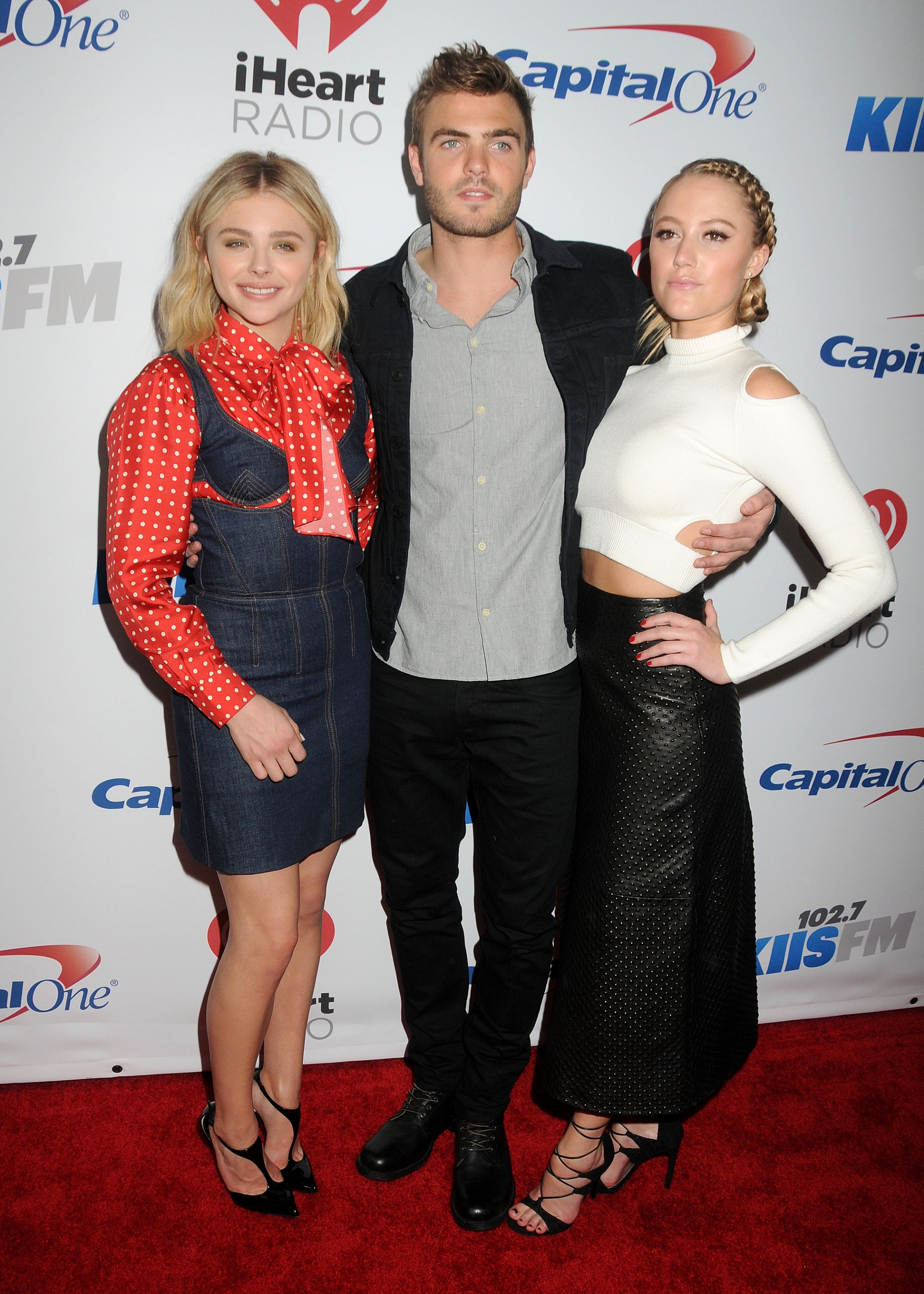 1449399201308_chloe_moretz_at_the_kiis_fm_jingle_ball_0106.jpg