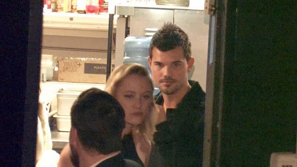 CWBOLnxWsAEsc_8.jpg CWBOLnxWsAEsc_8.jpg