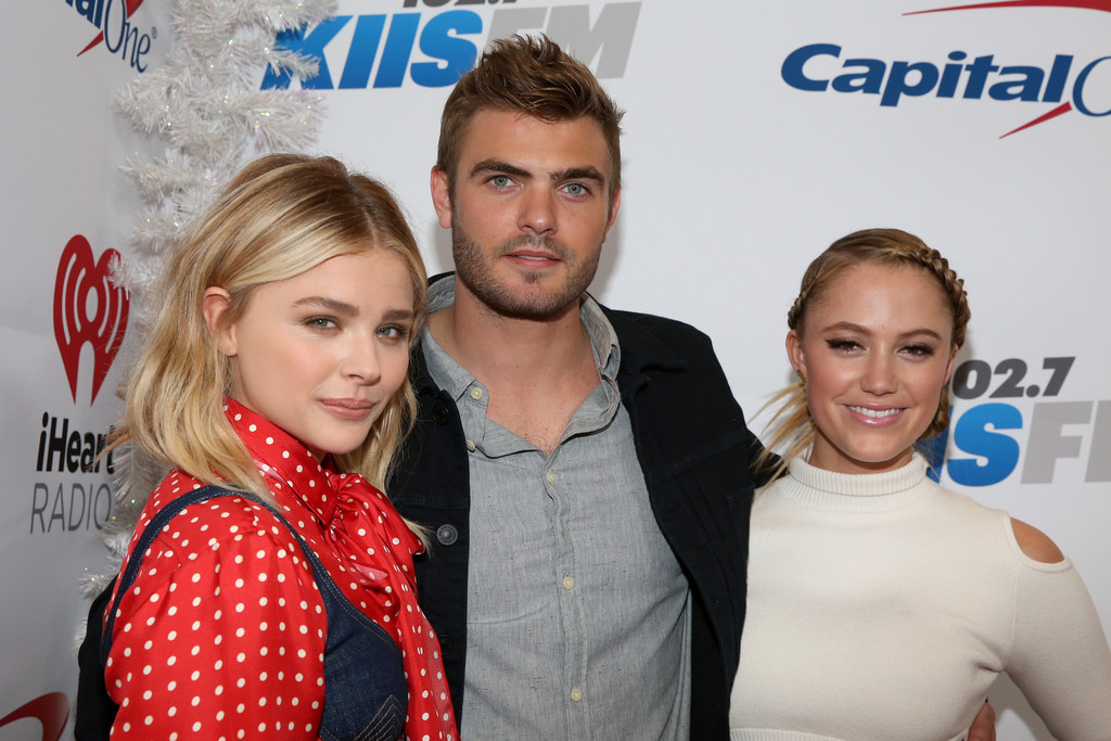 Chloe2BGrace2BMoretz2B1022B72BKIIS2BFM2BJingle2BBall2BlSIXFj1O-6ux.jpg Chloe2BGrace2BMoretz2B1022B72BKIIS2BFM2BJingle2BBall2BlSIXFj1O-6ux.jpg