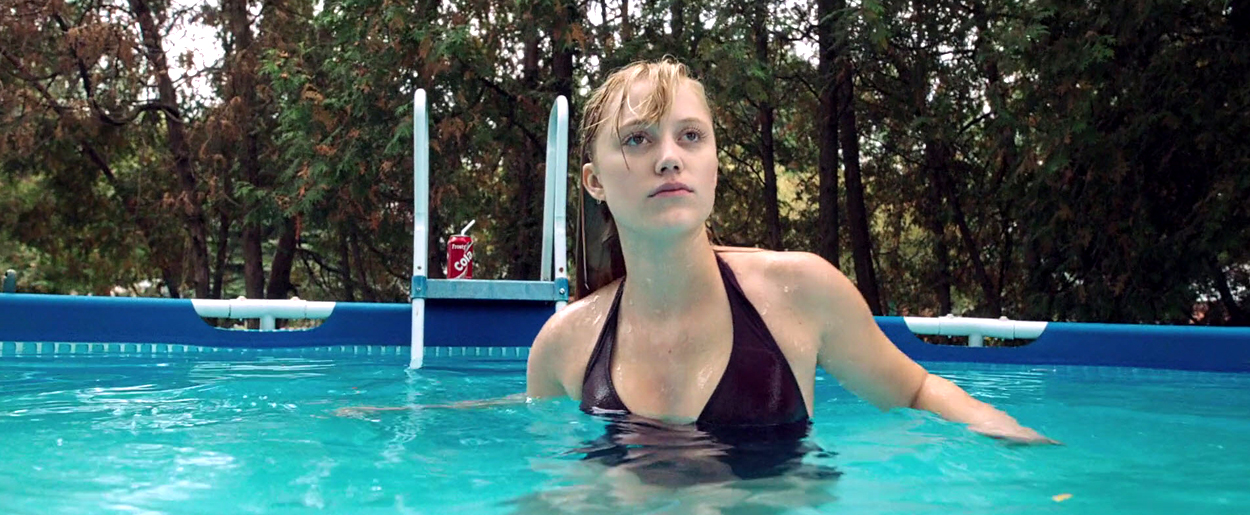 maikamonroe-itfollows00266.jpg