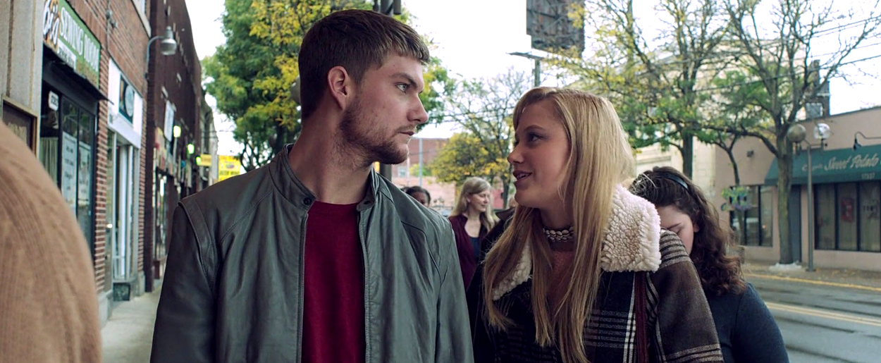 maikamonroe-itfollows00531.jpg