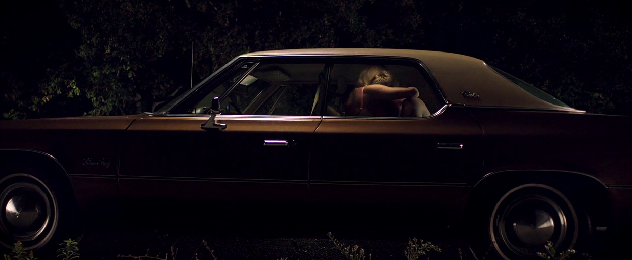 maikamonroe-itfollows00883.jpg