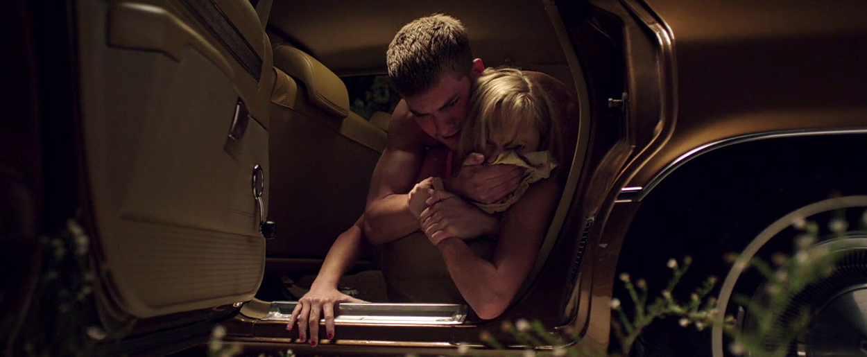 maikamonroe-itfollows01002.jpg