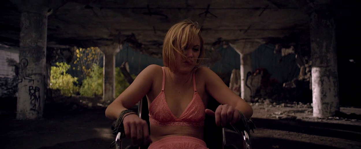 maikamonroe-itfollows01146.jpg