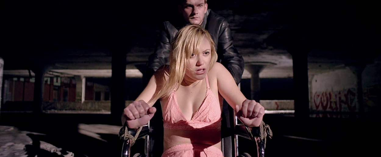maikamonroe-itfollows01201.jpg