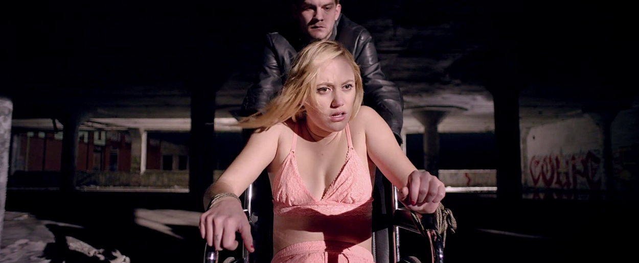 maikamonroe-itfollows01203.jpg