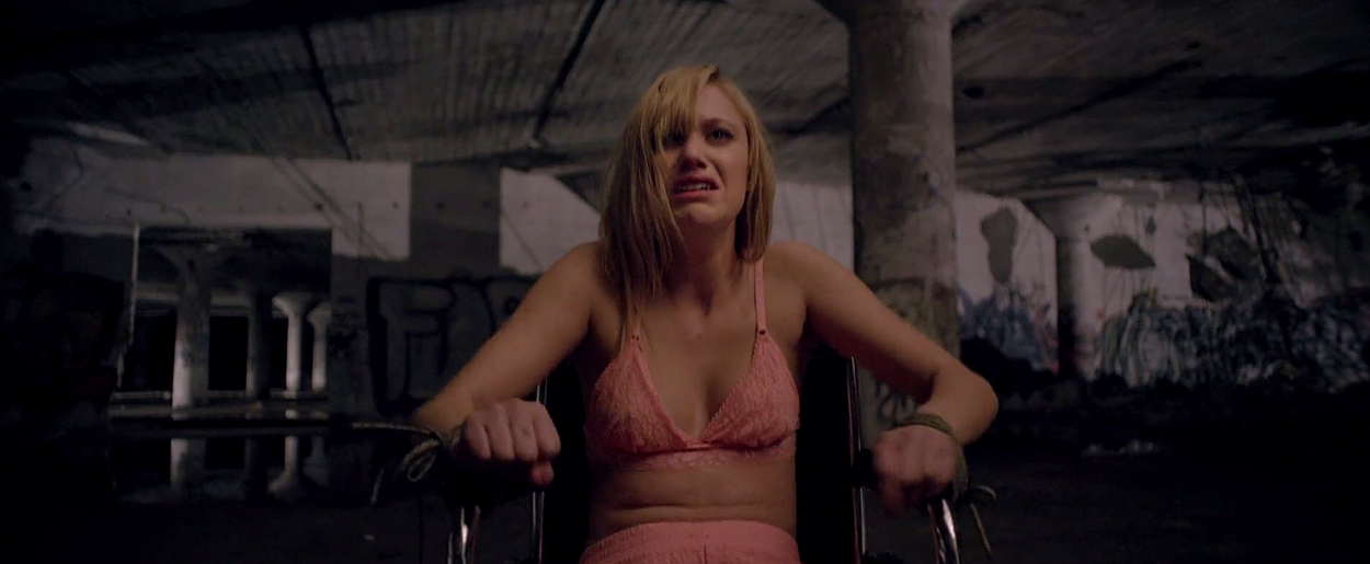 maikamonroe-itfollows01264.jpg