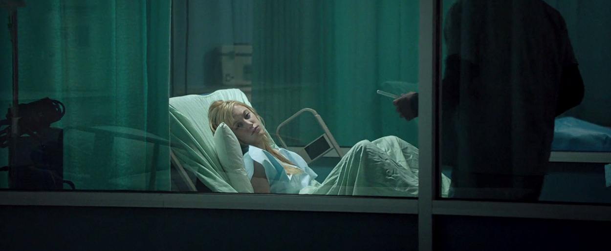 maikamonroe-itfollows01499.jpg