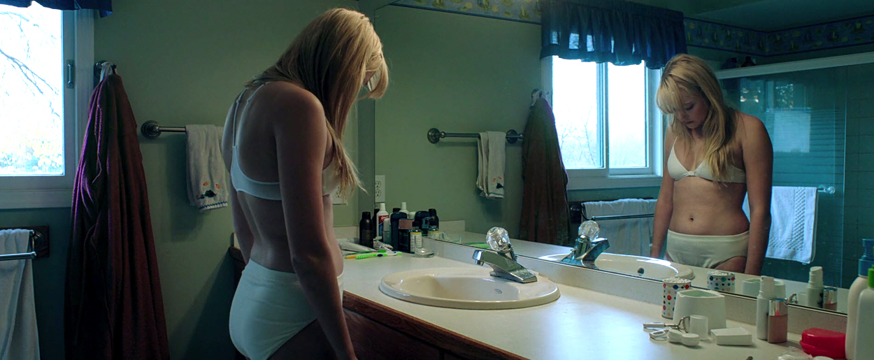 maikamonroe-itfollows01559.jpg