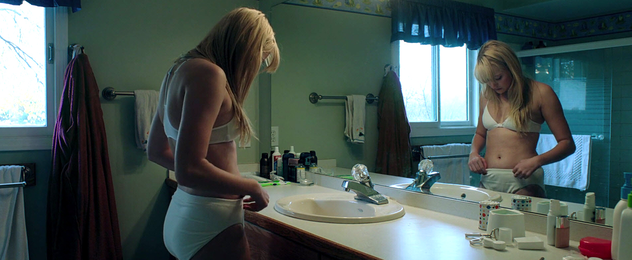 maikamonroe-itfollows01563.jpg