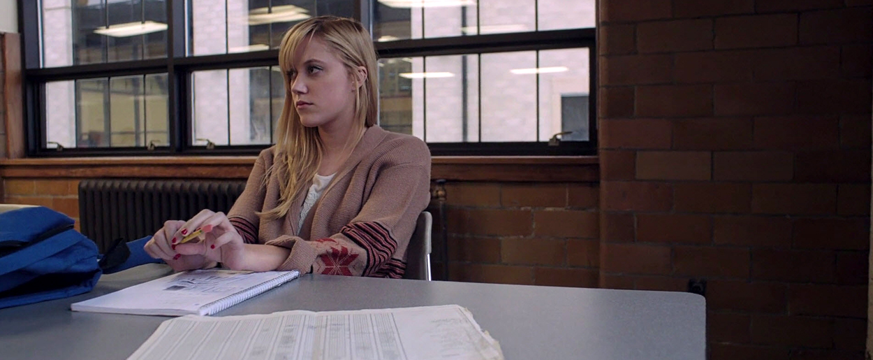 maikamonroe-itfollows01660.jpg