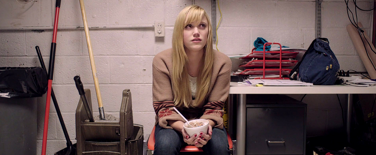 maikamonroe-itfollows01850.jpg