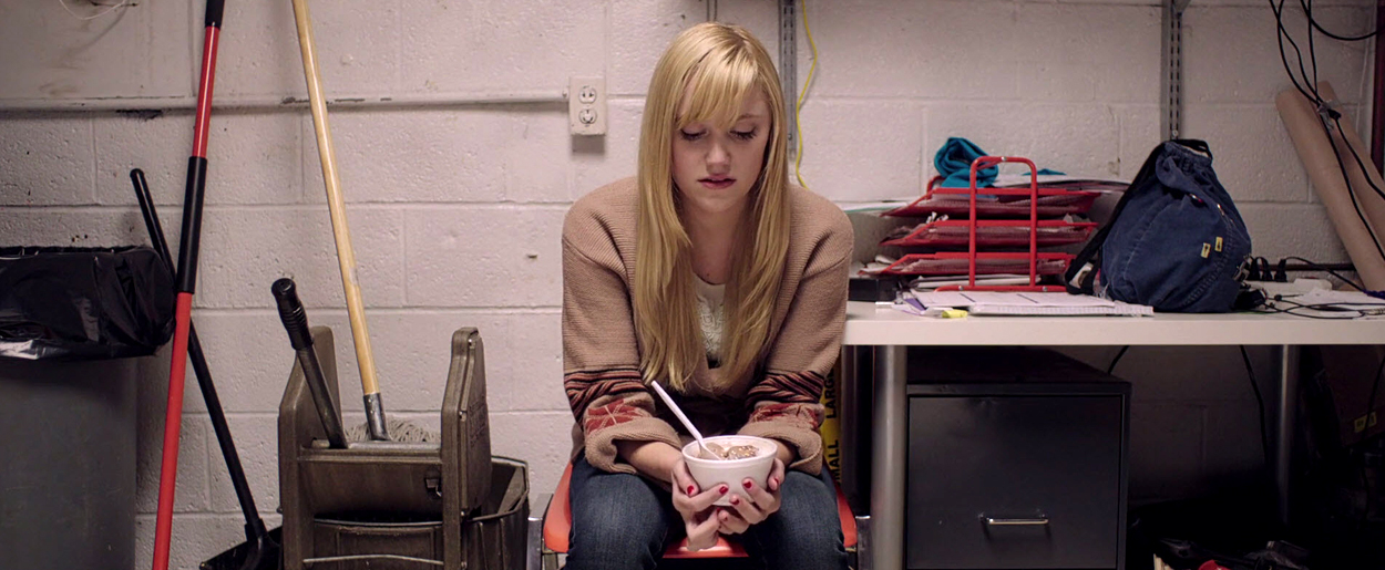 maikamonroe-itfollows01853.jpg