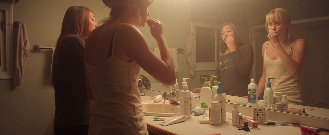 maikamonroe-itfollows01933.jpg