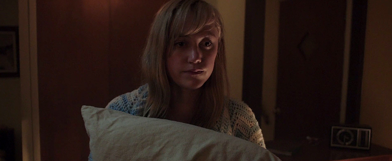maikamonroe-itfollows02005.jpg