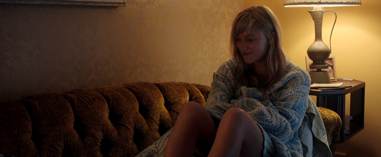 maikamonroe-itfollows02128.jpg