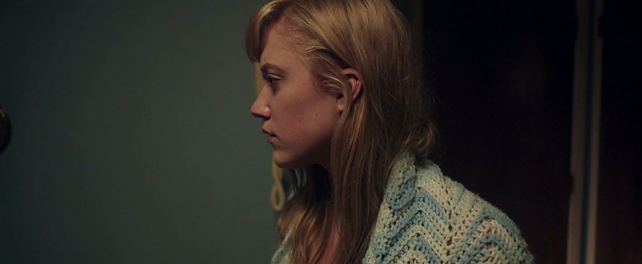 maikamonroe-itfollows02253.jpg
