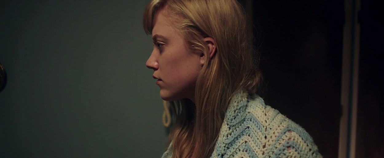 maikamonroe-itfollows02254.jpg